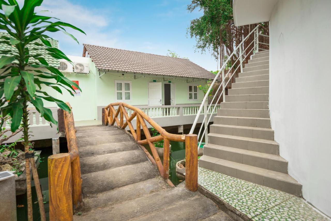 Khách sạn Caroline