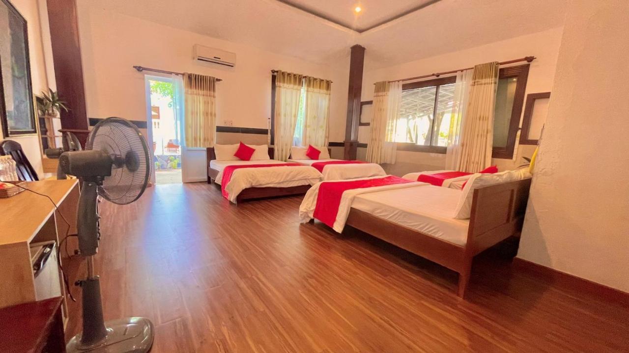Khách sạn Caroline